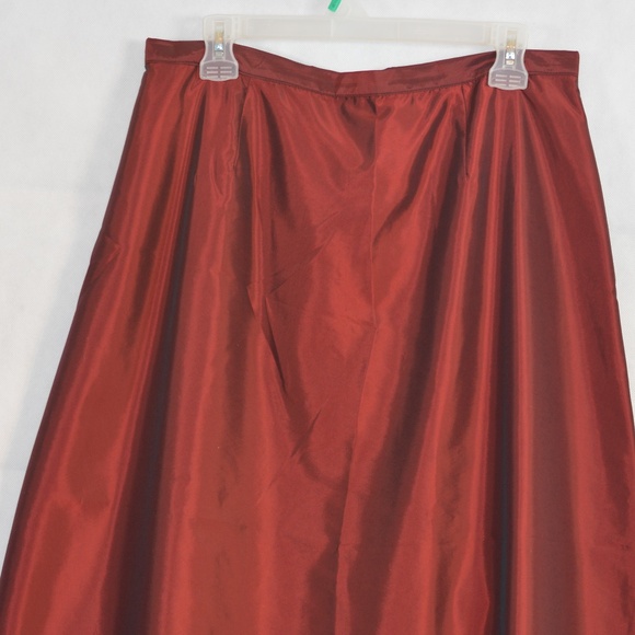 Red Long Skirt Cleo Petites 16 - Picture 3 of 3
